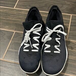 Nike Black and White Sneakers Modern Lightweight Design